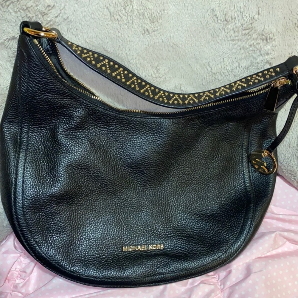 Michael Kors purse - Picture 1 of 8